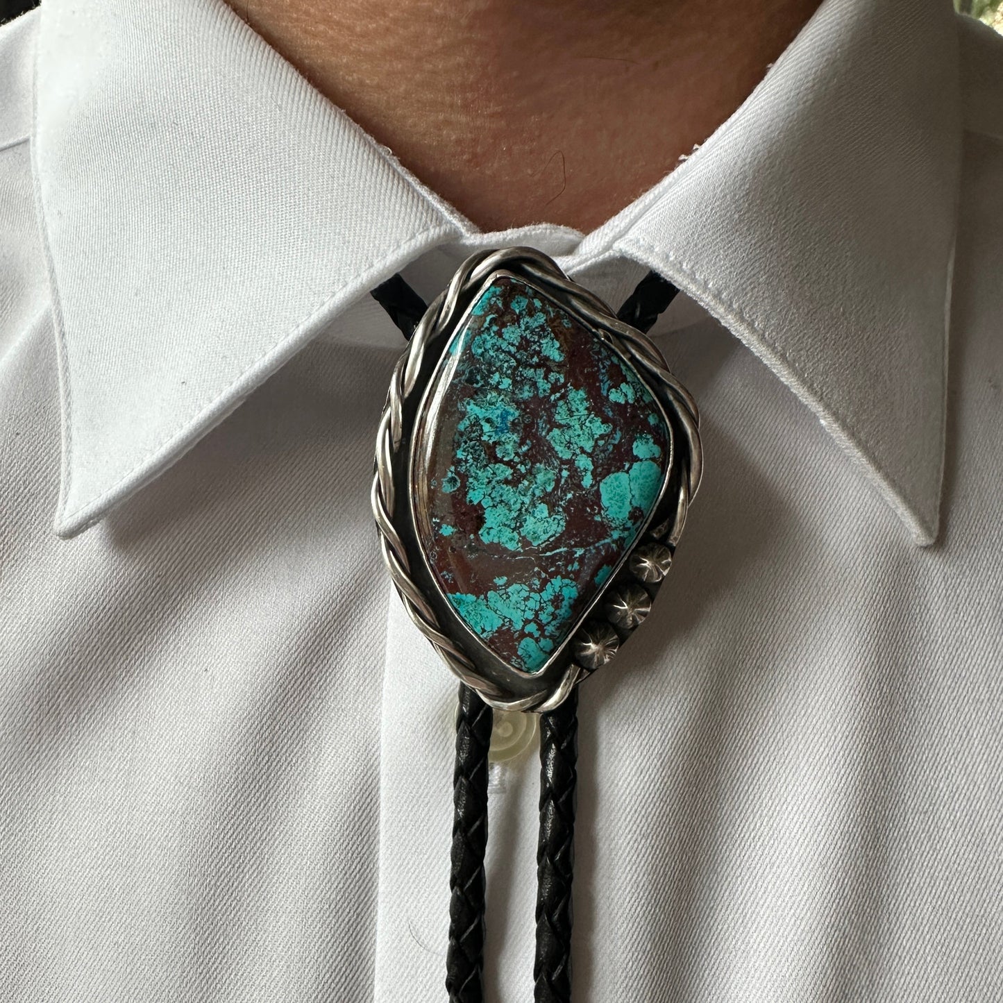 Studded Shattuckite Bolo